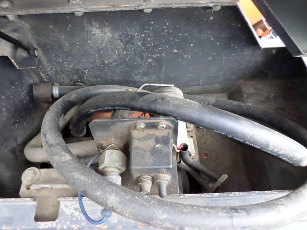 Hitachi ZX 130 W Ratiniai ekskavatoriai