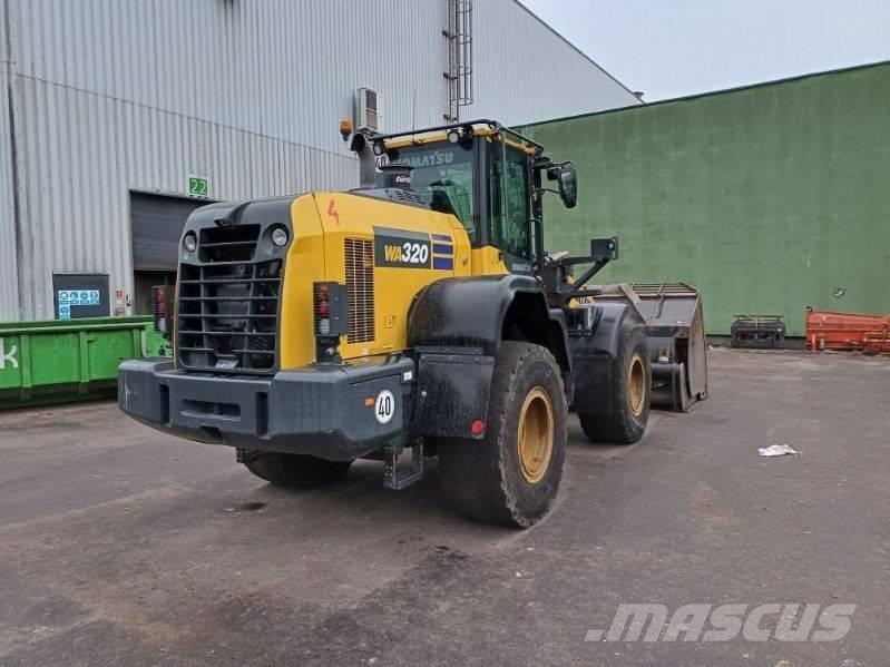 Komatsu WA 320-8 Naudoti ratiniai krautuvai