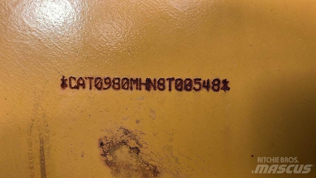 CAT 980M Naudoti ratiniai krautuvai