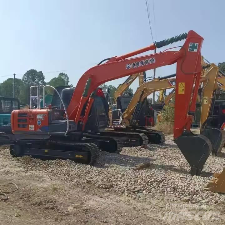 Hitachi ZX 120 Vikšriniai ekskavatoriai