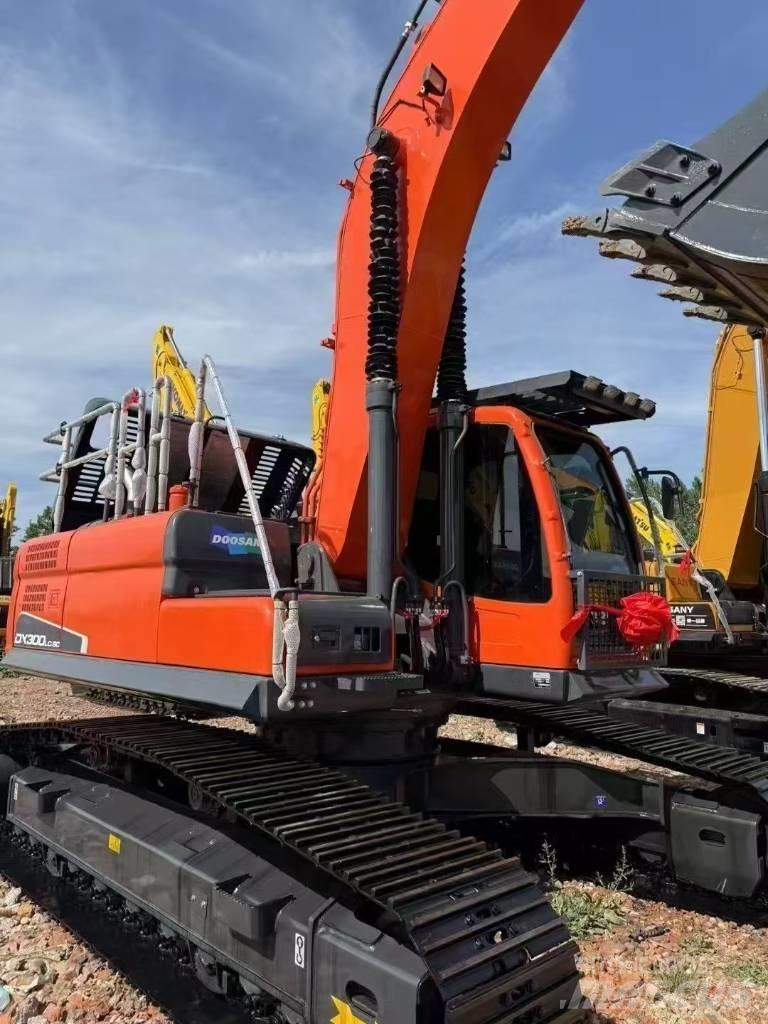 Doosan DX300LC-9C Vikšriniai ekskavatoriai