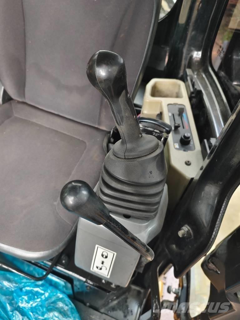 CAT 303.5E Mini ekskavatoriai < 7 t