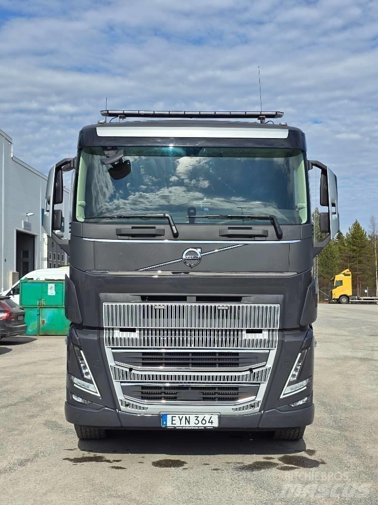 Volvo FH16 750 Savivarčių priekabų vilkikai