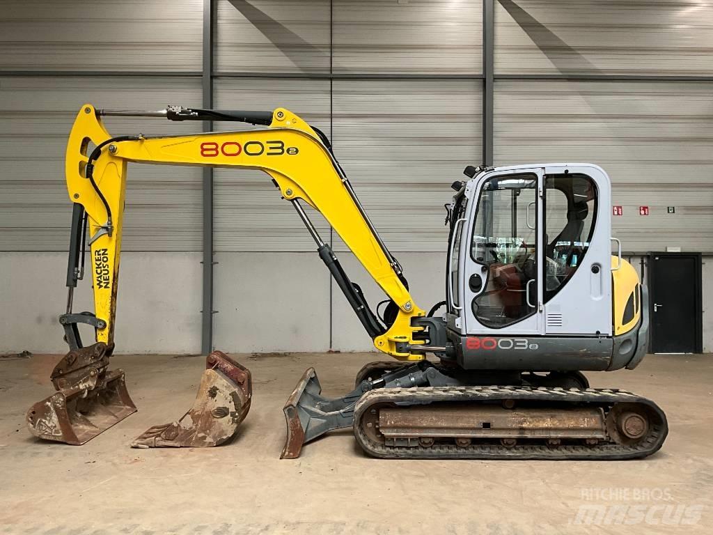Neuson 8003 Vidutinės galios ekskavatoriai 7-12 t