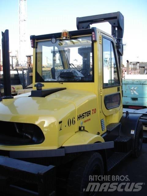 Hyster H 7.0 FT Uosto kranai