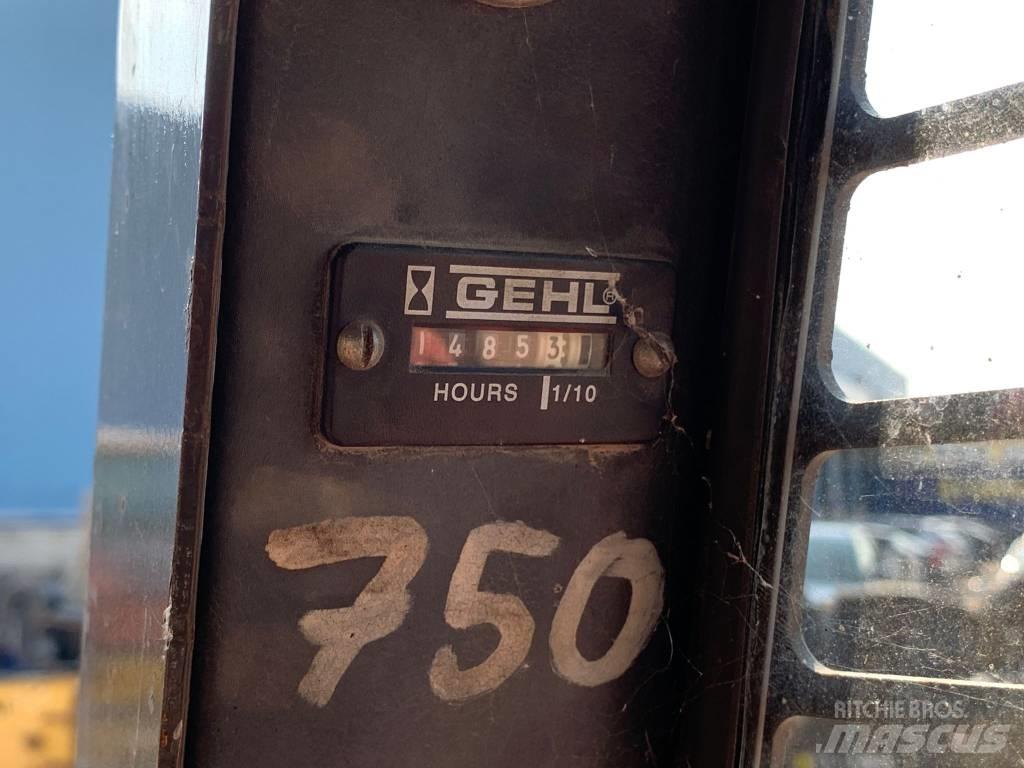 Gehl SL5625 Krautuvai su šoniniu pasukimu