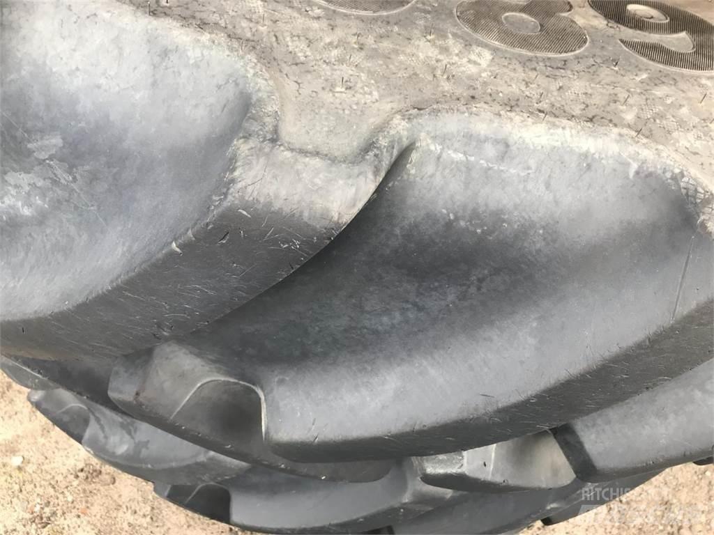 Mitas 680/80R42 Padangos, ratai ir ratlankiai