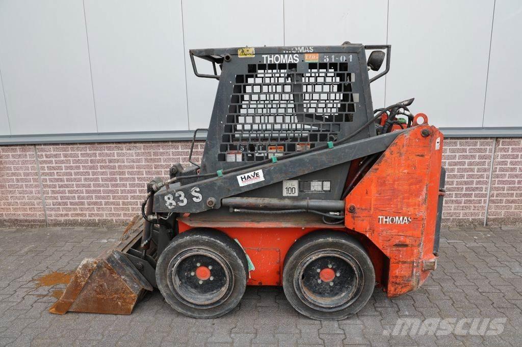 Thomas T83S Krautuvai su šoniniu pasukimu