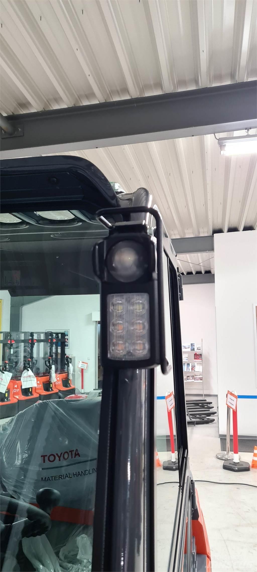 Toyota 02-8FGF30 LPG (dujiniai) krautuvai