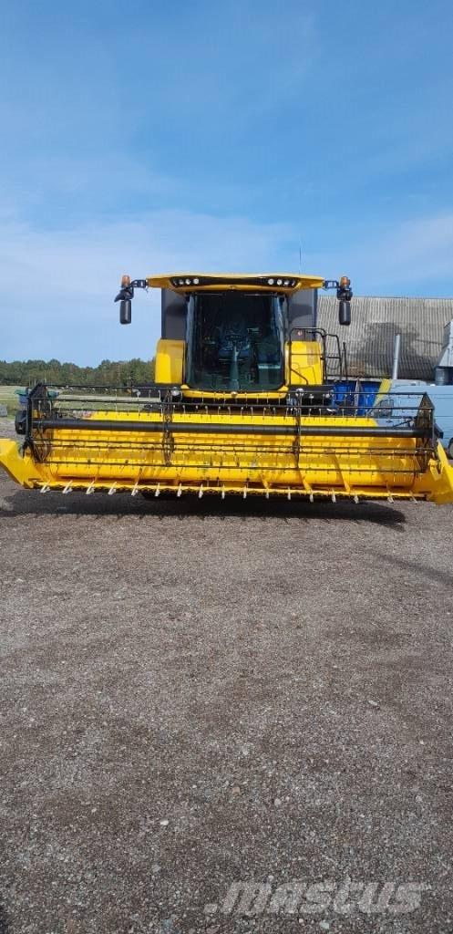 New Holland CX5.80 Derliaus nuėmimo kombainai