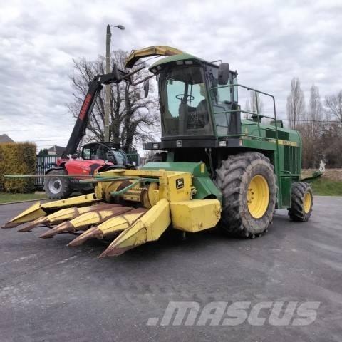 John Deere 6610 Pašarų ruošimo technika