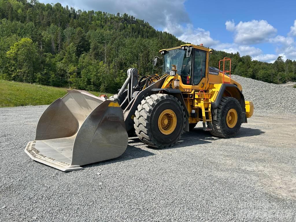 Volvo L 180 H Naudoti ratiniai krautuvai