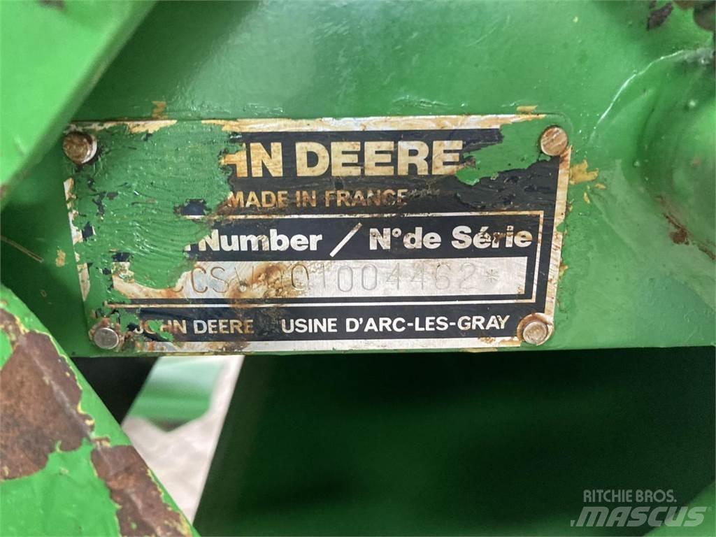 John Deere 550 Ritinių presai