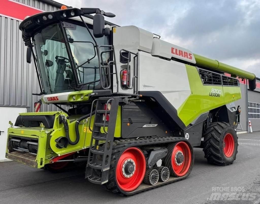 CLAAS 8700TT Derliaus nuėmimo kombainai