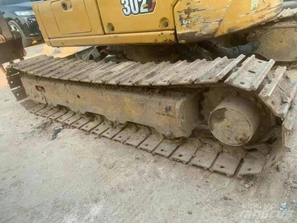 CAT 302 Mini ekskavatoriai < 7 t
