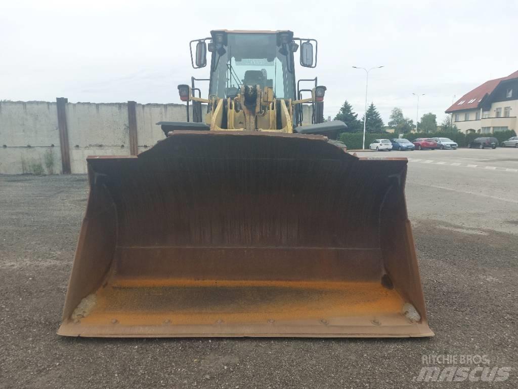 CAT 950G Naudoti ratiniai krautuvai