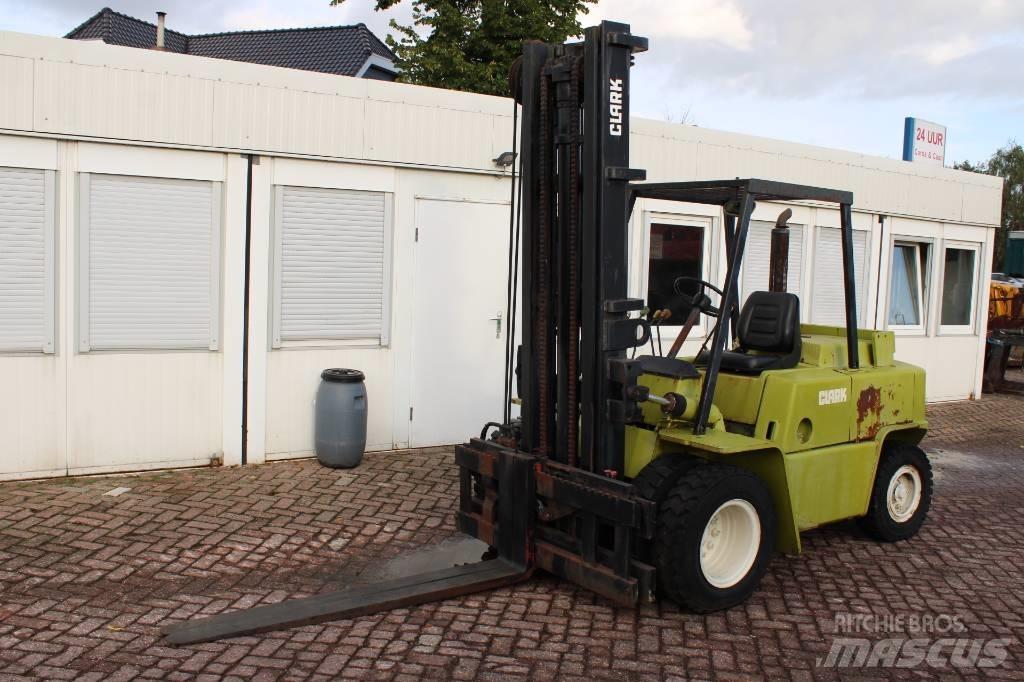 Clark C500 Y 80 PD Dyzeliniai krautuvai