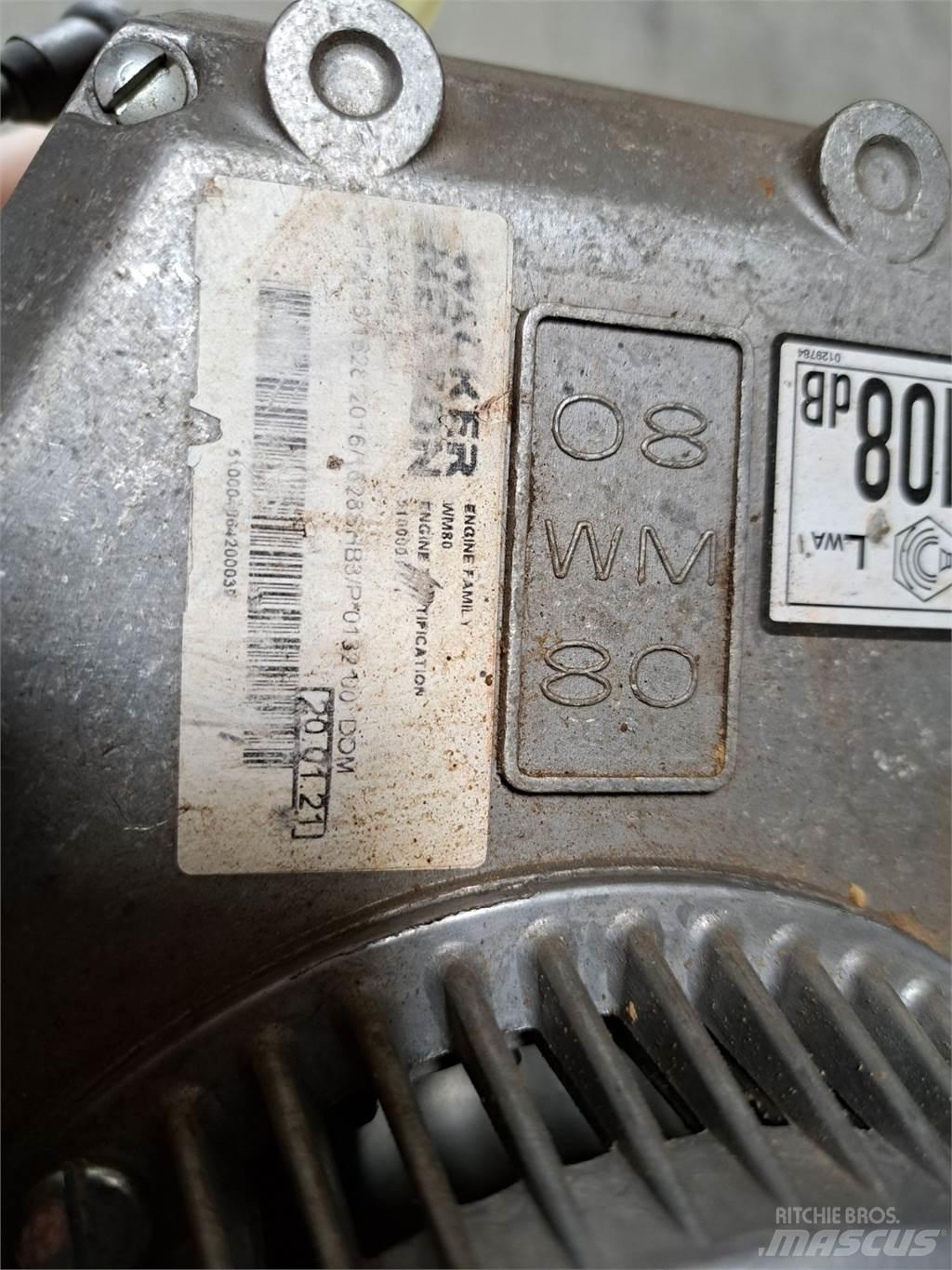 Wacker Neuson BS30 Plūktuvai