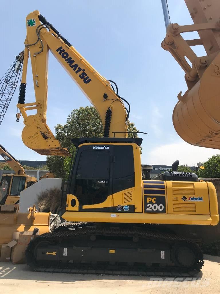 Komatsu PC 200-8N1 Vikšriniai ekskavatoriai
