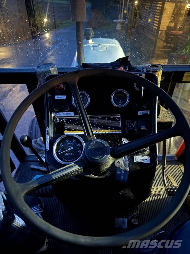 David Brown 1210 Traktoriai