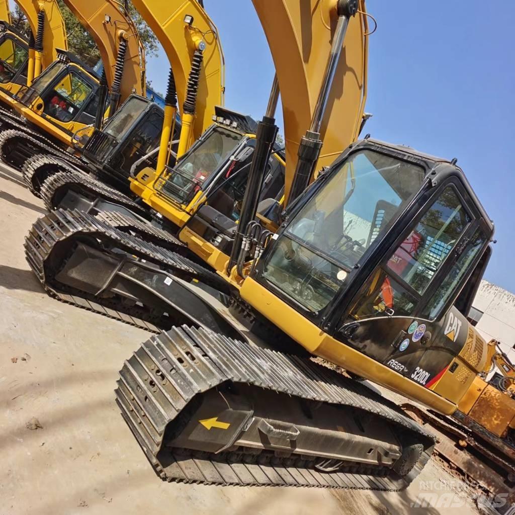 CAT 320 D Vikšriniai ekskavatoriai