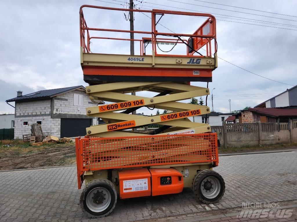 JLG E 4069 LE Žirkliniai keltuvai