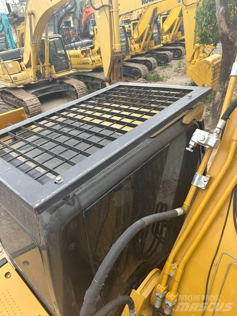 CAT CAT330D Vidutinės galios ekskavatoriai 7-12 t