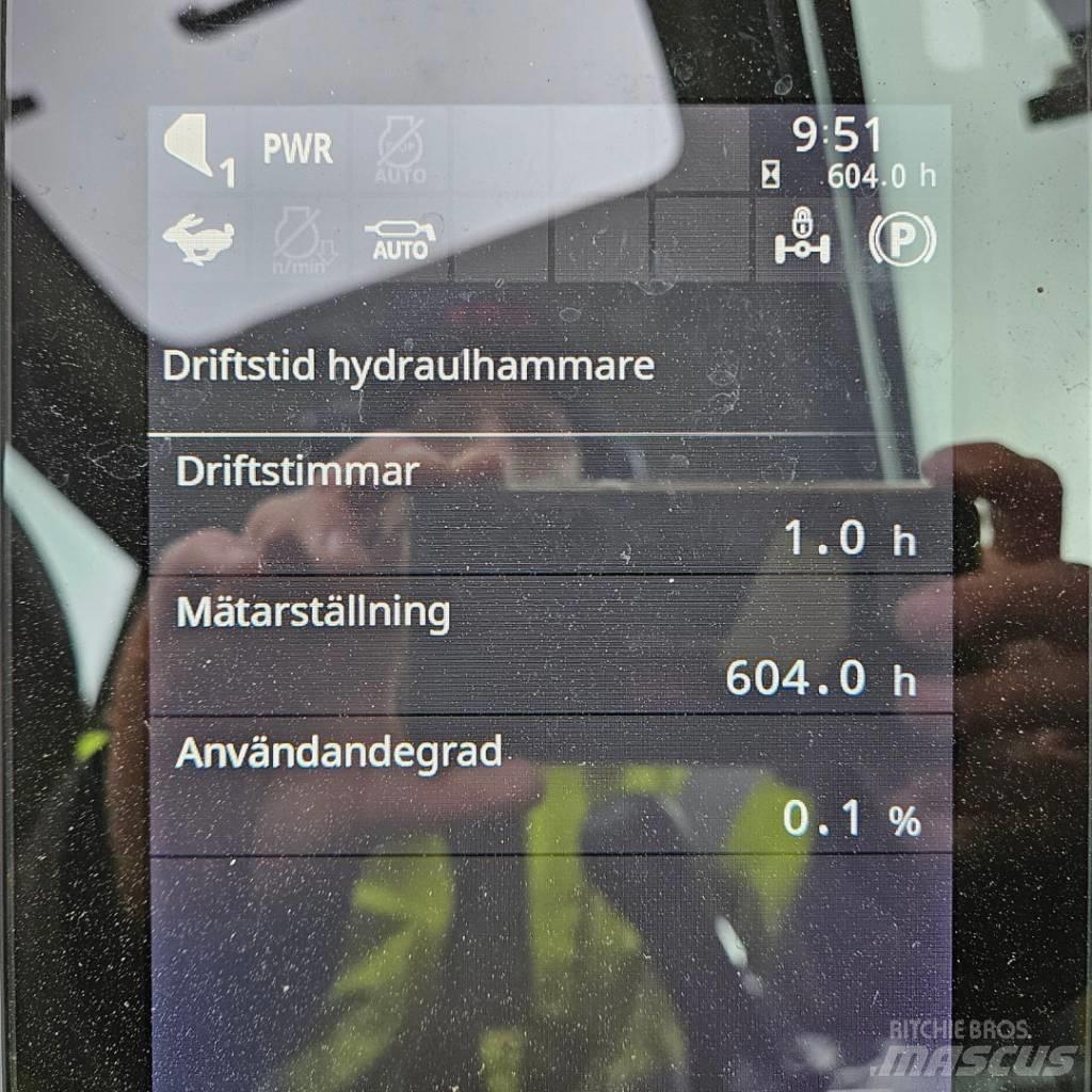 Hitachi ZX 135W Ratiniai ekskavatoriai