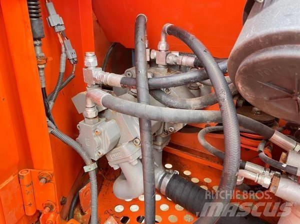 Hitachi Zaxis 70 Vikšriniai ekskavatoriai