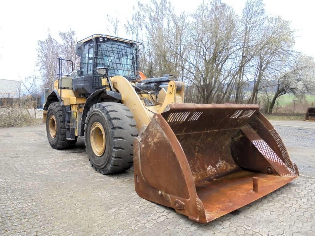 CAT 950 M Naudoti ratiniai krautuvai