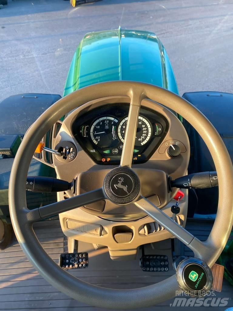 John Deere 6215 R Traktoriai