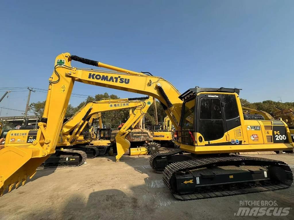 Komatsu PC 200 Vikšriniai ekskavatoriai