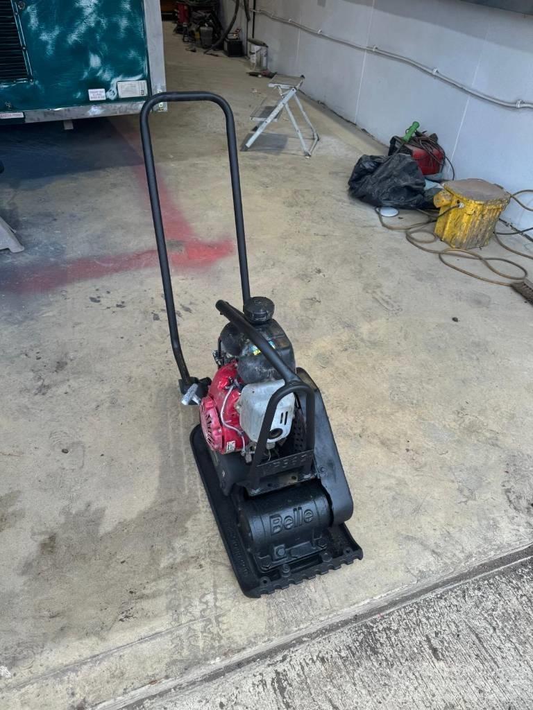 Belle LC3251 Vibratoriai