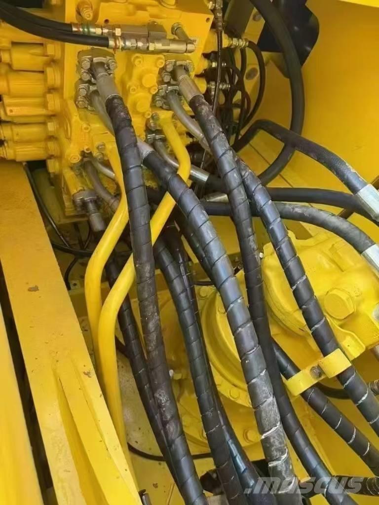 Komatsu PC 240 Vikšriniai ekskavatoriai