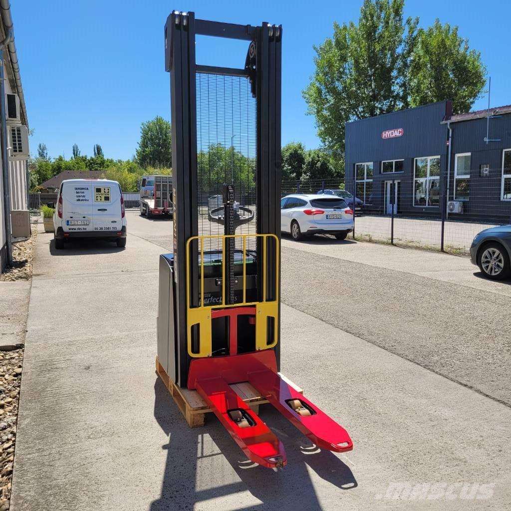 Hyster S 1.6 Rankiniai vėžimėliai