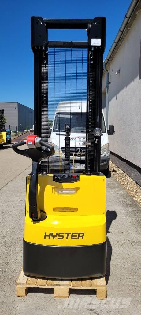 Hyster S 1.6 Rankiniai vėžimėliai