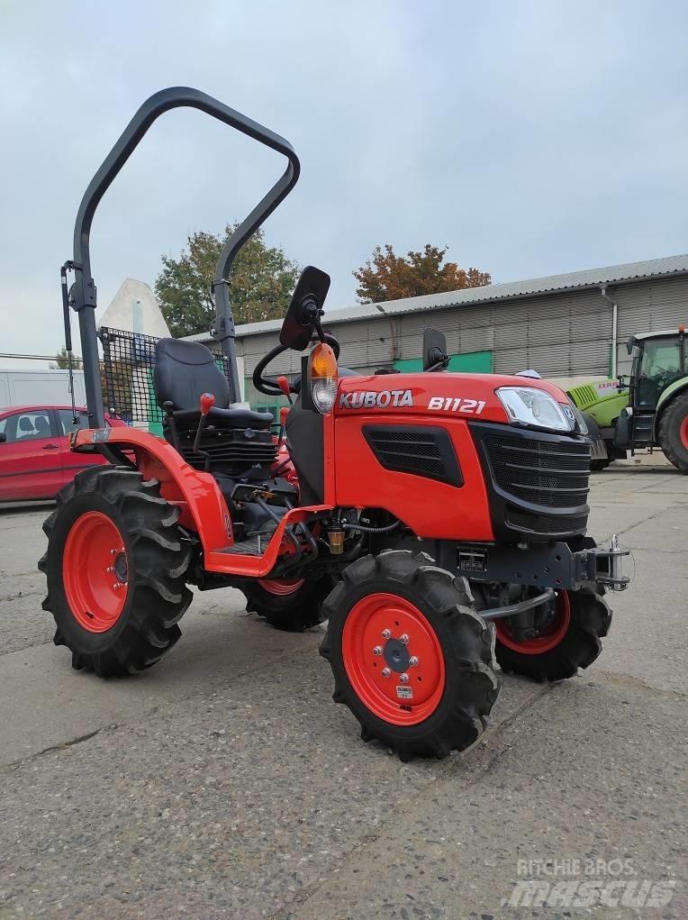 Kubota B1121 Naudoti kompaktiški traktoriai