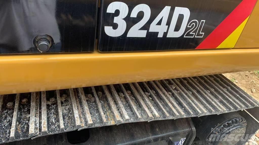 CAT 324 Vikšriniai ekskavatoriai