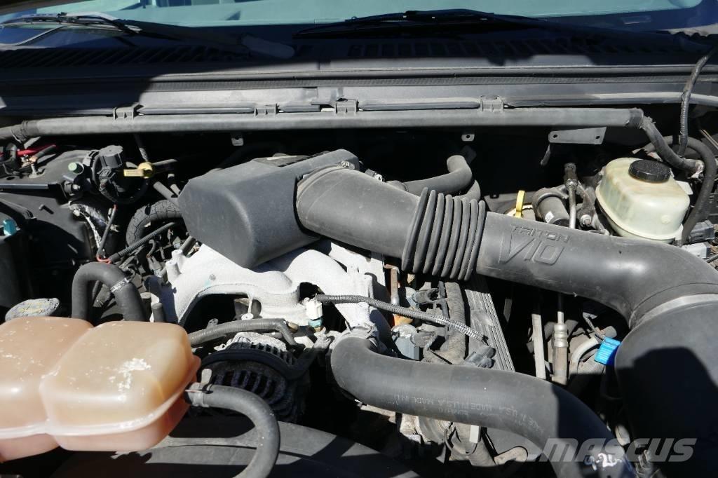 Ford F 550 Savivarčių priekabų vilkikai