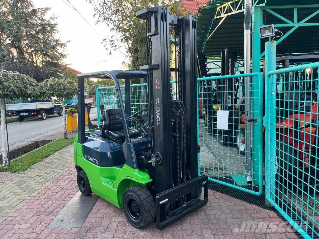 Toyota 7FG15 V-3282 LPG (dujiniai) krautuvai