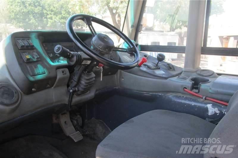 Bell B20D Automobilinės cisternos