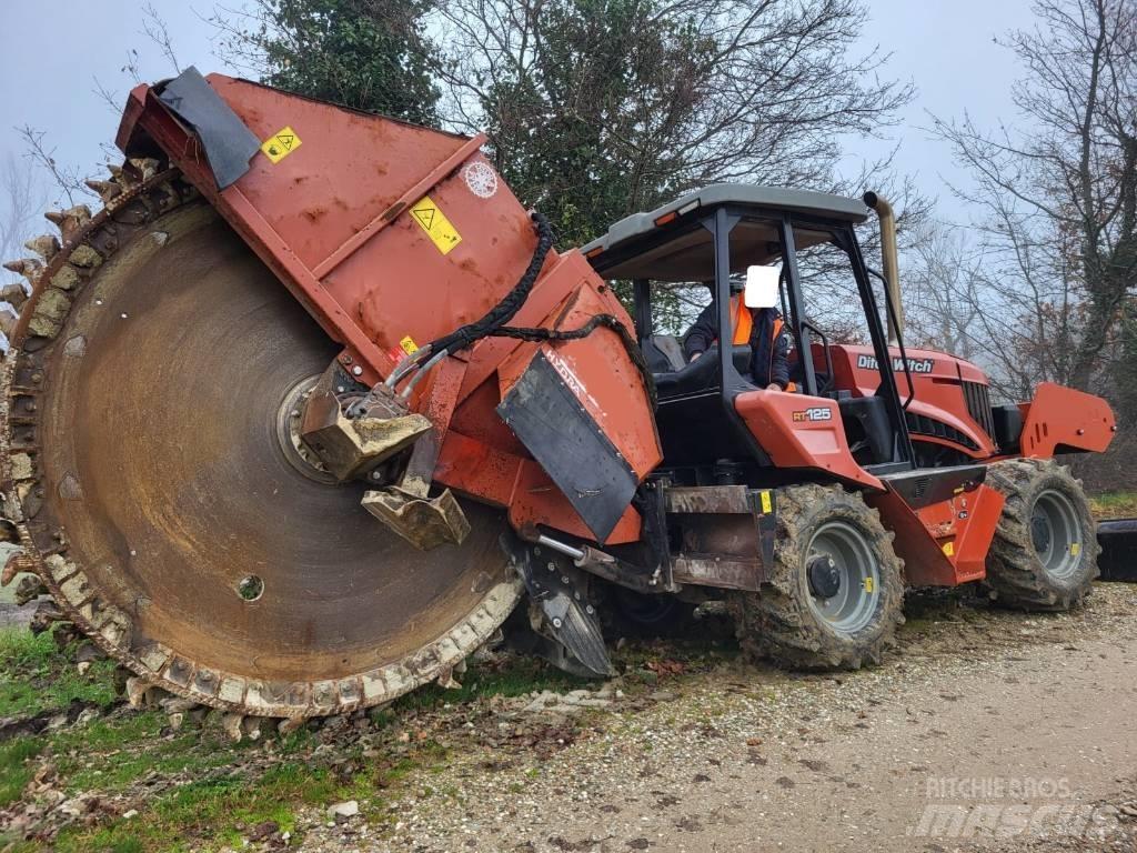 Ditch Witch RT125 Tranšėjų ekskavatoriai