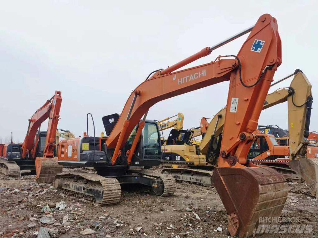 Hitachi ZX 250 Vikšriniai ekskavatoriai