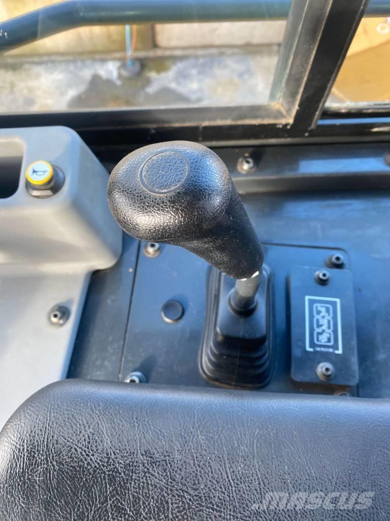 Komatsu D 61 PXi-24 Vikšriniai buldozeriai