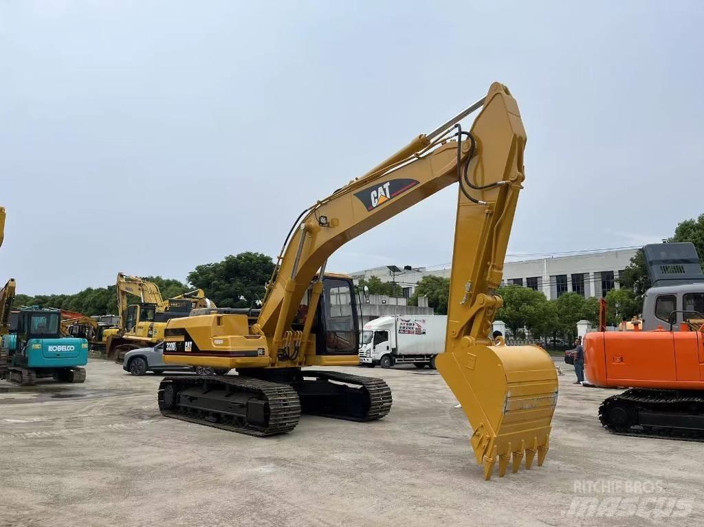 CAT 320 B L Vikšriniai ekskavatoriai