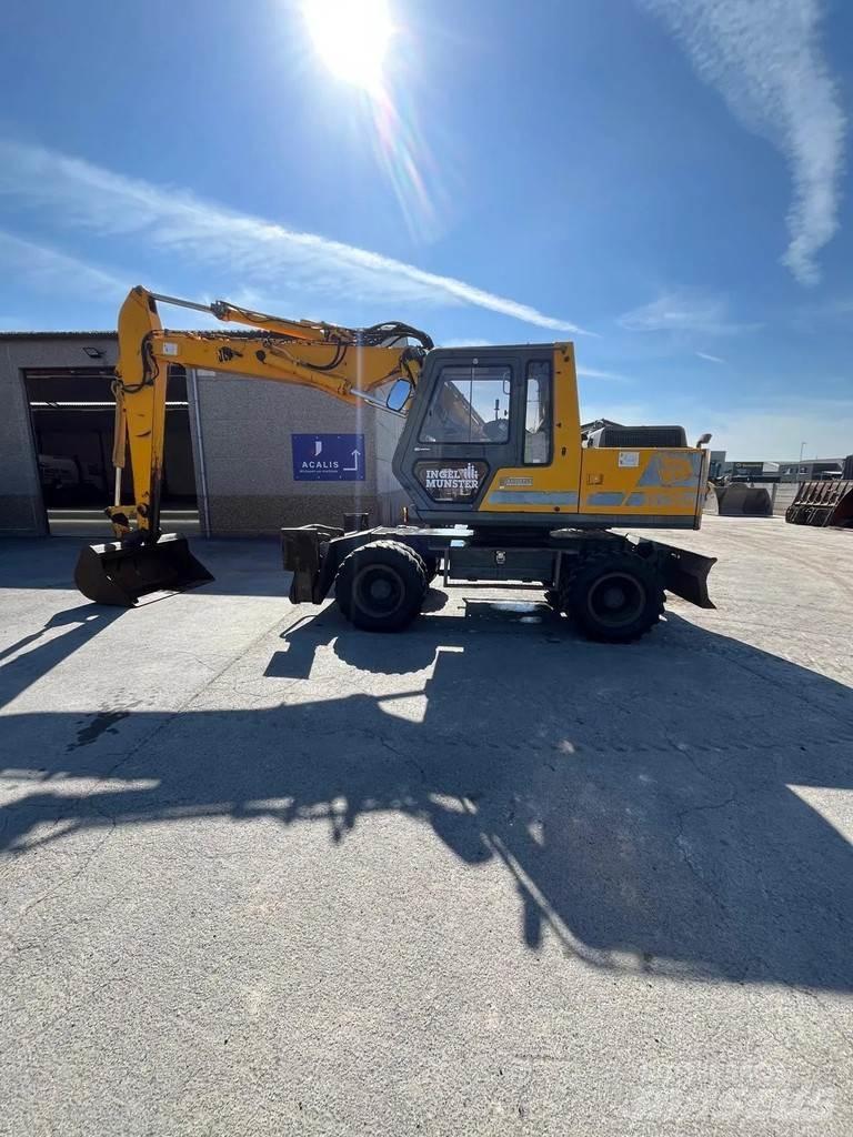 JCB JS130W Ratiniai ekskavatoriai