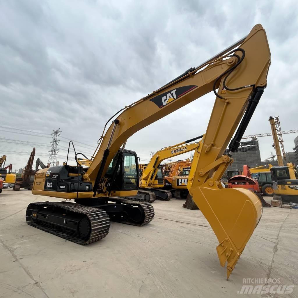 CAT 320C Vikšriniai ekskavatoriai