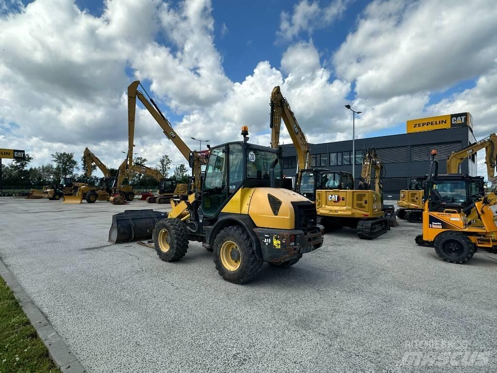Komatsu WA 80 Naudoti ratiniai krautuvai