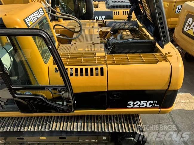 CAT 325 CL Vikšriniai ekskavatoriai