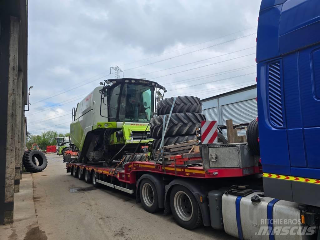 CLAAS Tucano 440 Derliaus nuėmimo kombainai